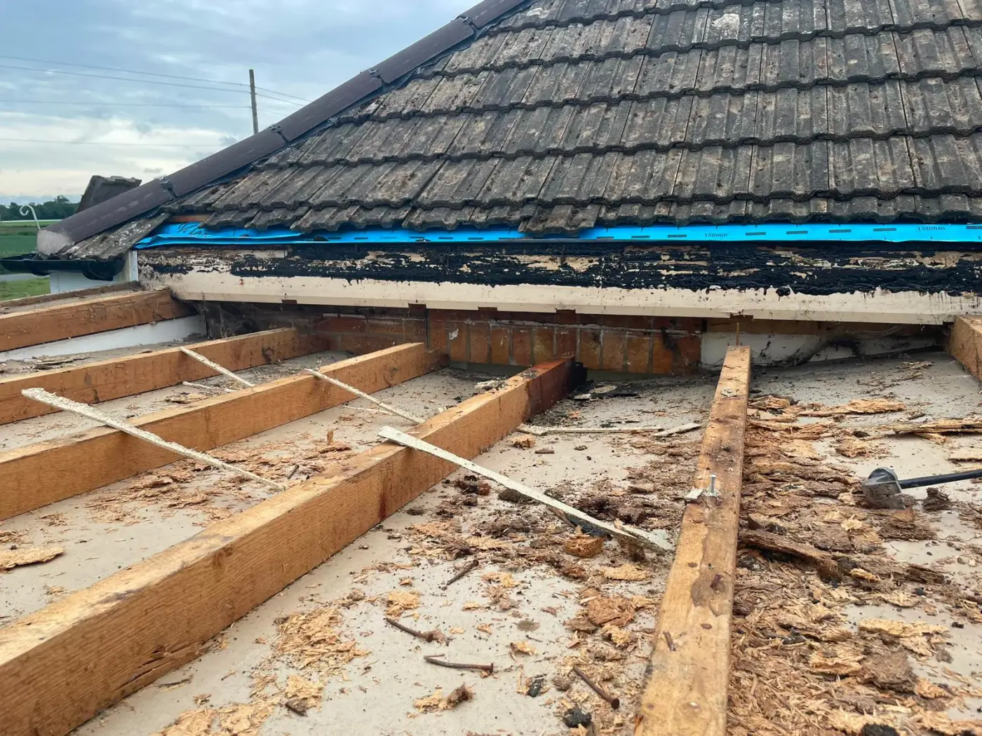Flat roof stripped back to the joists and rebuilt in EPDM rubber, image 5