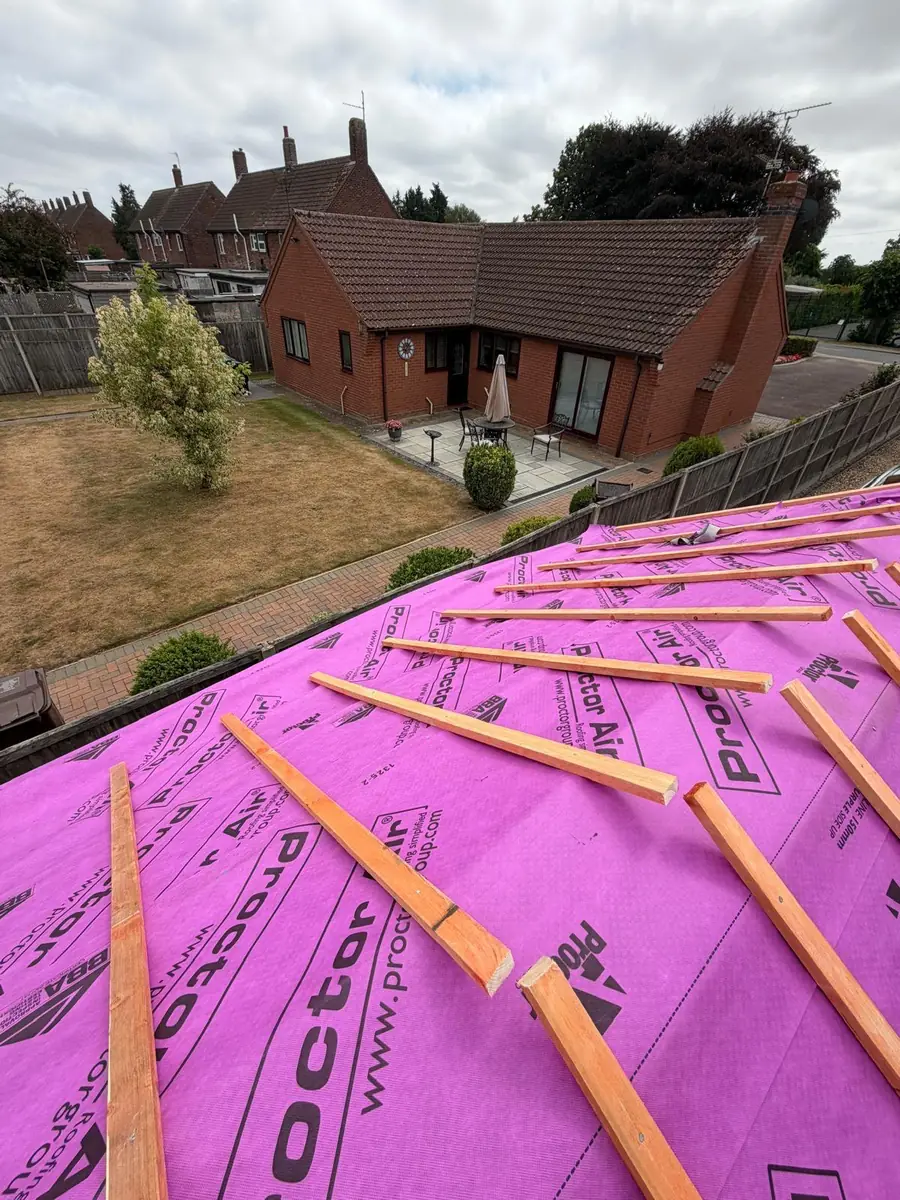 Garage roof in Redland 49 tile and a torch-on felt summer house roof, image 13