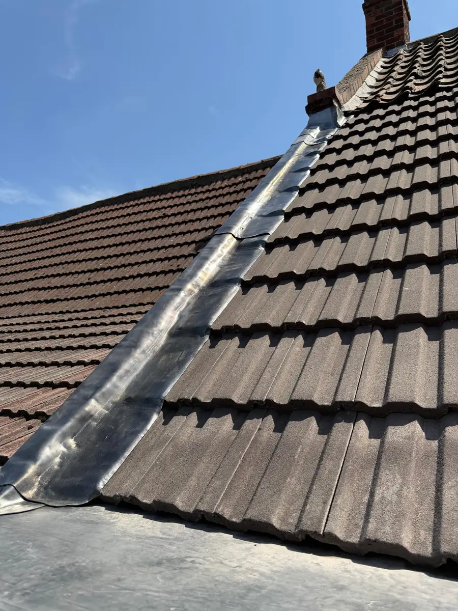 Roof replacement in Redland 49 concrete tile, with new rafters, image 2