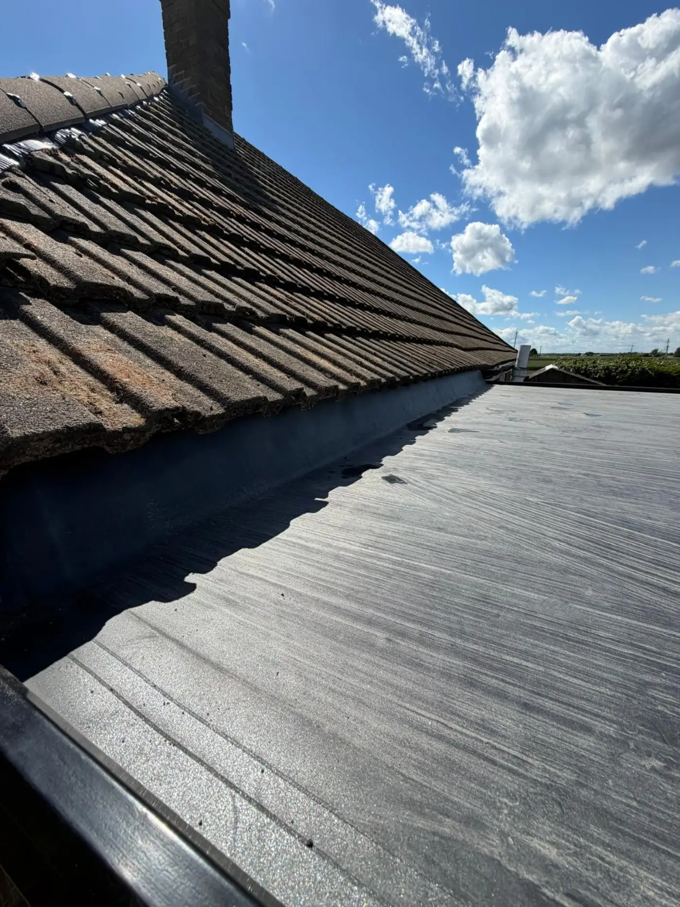 Flat roof stripped back to the joists and rebuilt in EPDM rubber, image 2