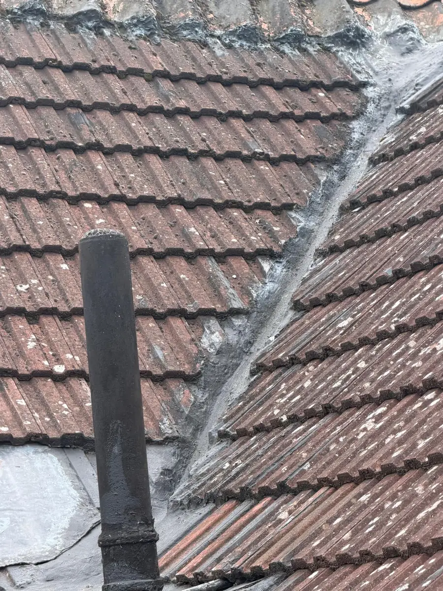 Roof replacement in Redland 49 concrete tile, with new rafters, image 16